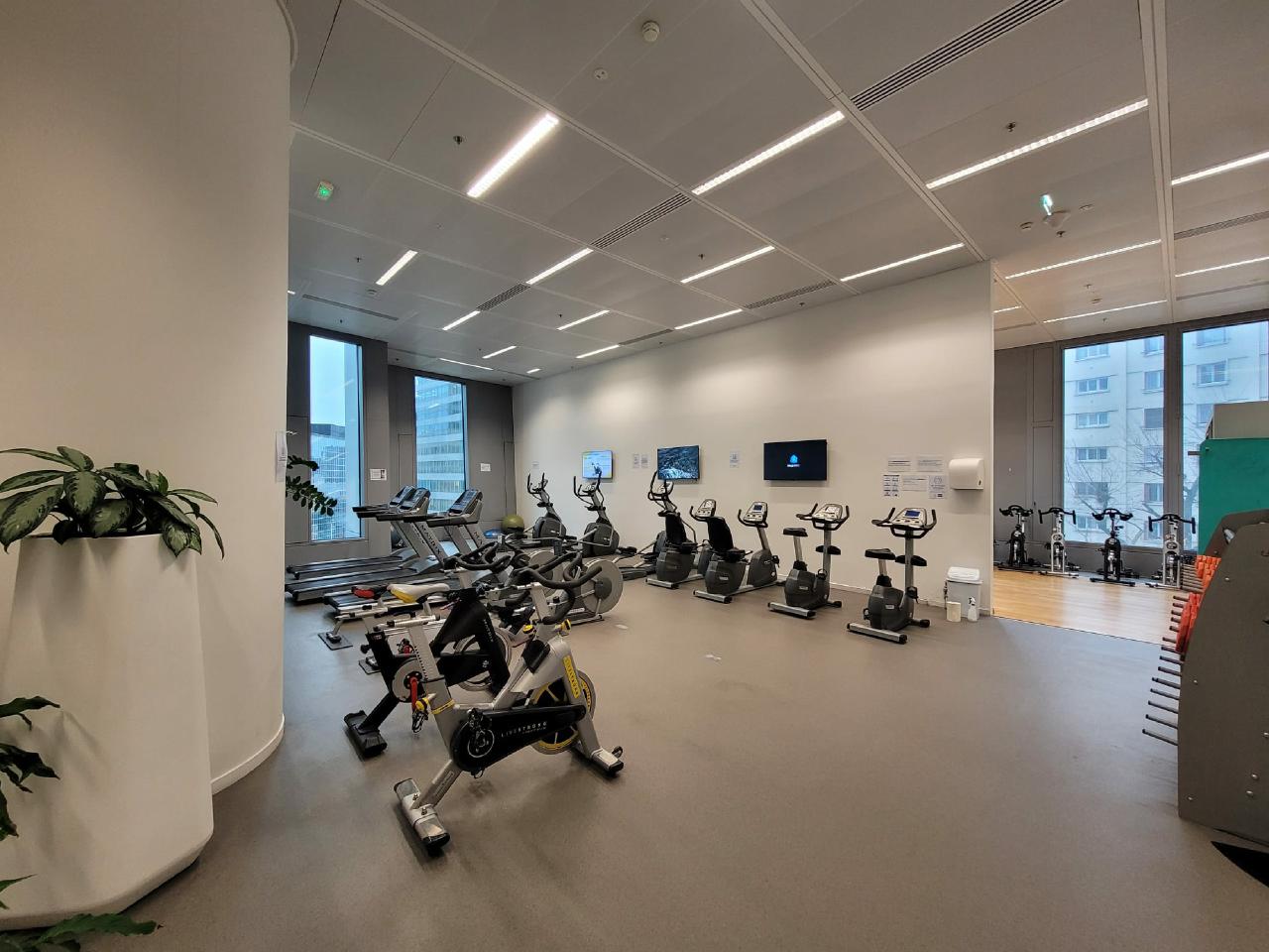 Bureau La Défense 4416m² Location bureau Puteaux Hauts-de-Seine OLBUR2200277 1